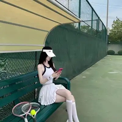 韦天彤